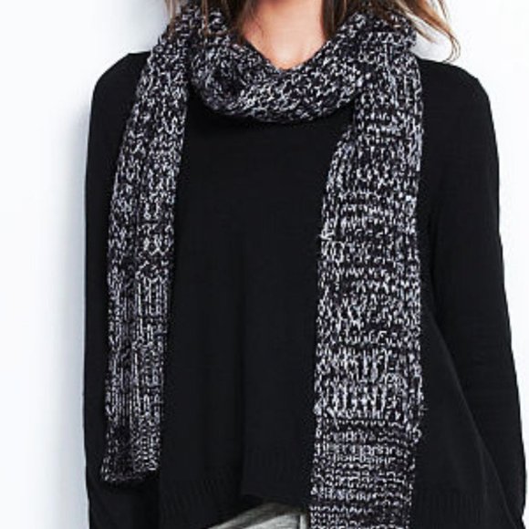 VS Chunky Knit Scarf Black Marl - Picture 2 of 2